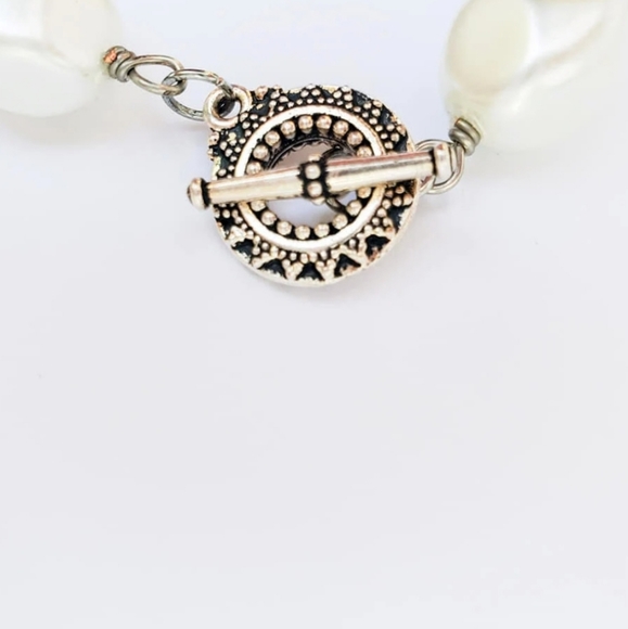 HANDMADE Bumble Bee Bracelet - Handmade Jewelry by Michelle Ann - Picture 3 of 4